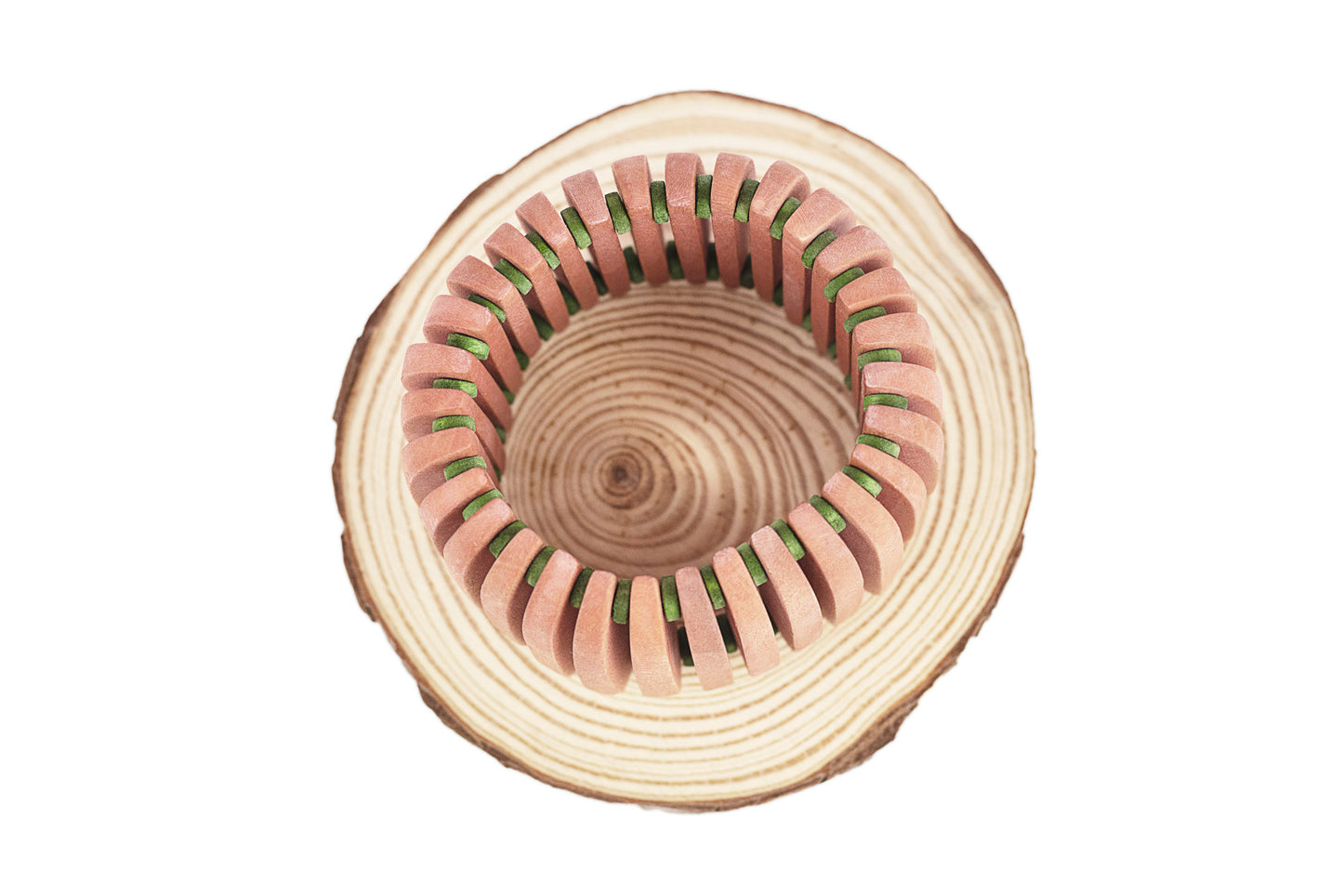 Pulsera elástica con piezas de madera