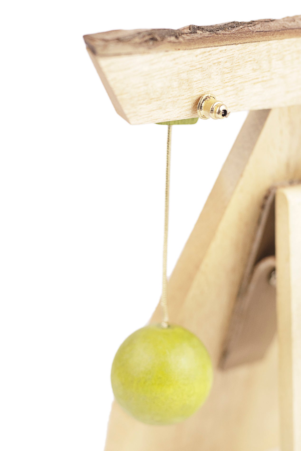 Pendiente bola verde lima