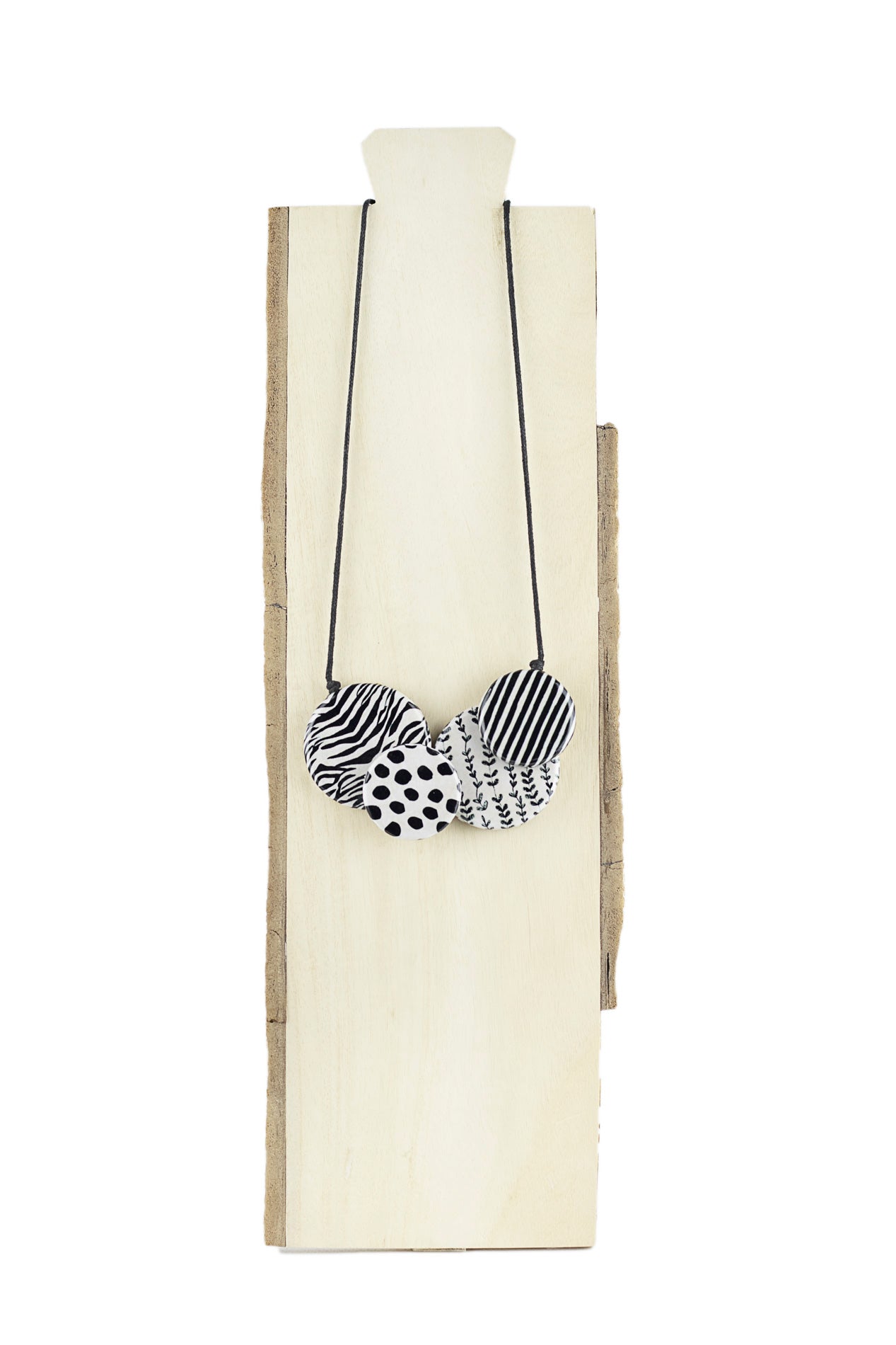 Collar cinco circulos