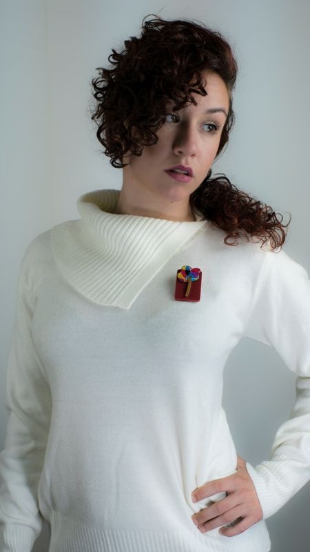 Broche Rectangular con Flor