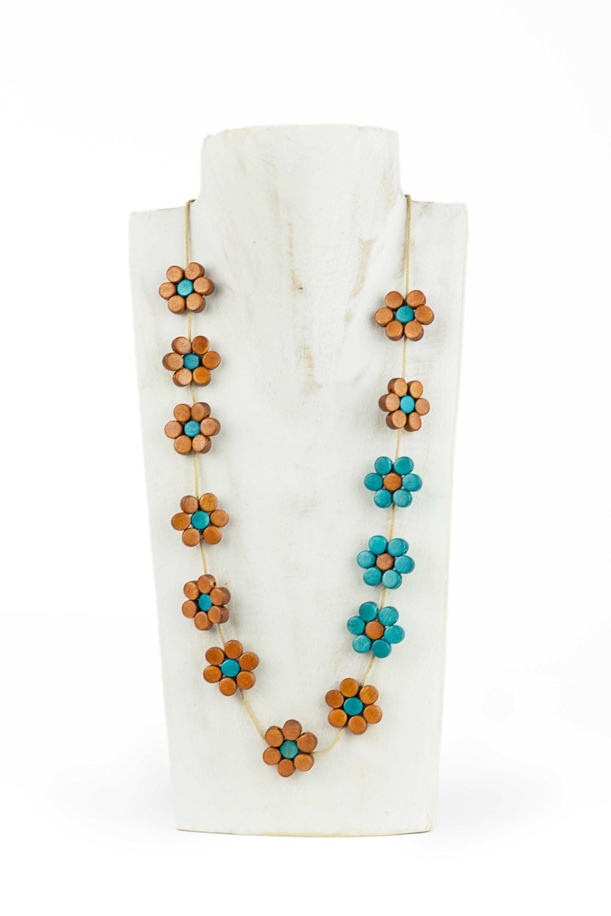 Collar largo con flores