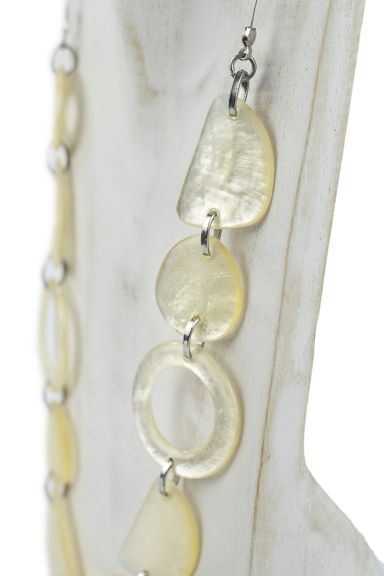Collar de nueve piezas de resina
