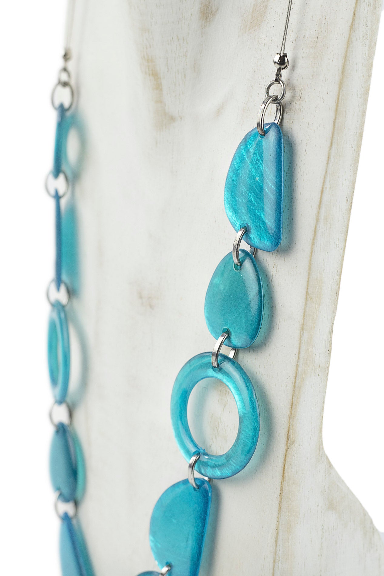Collar de nueve piezas de resina