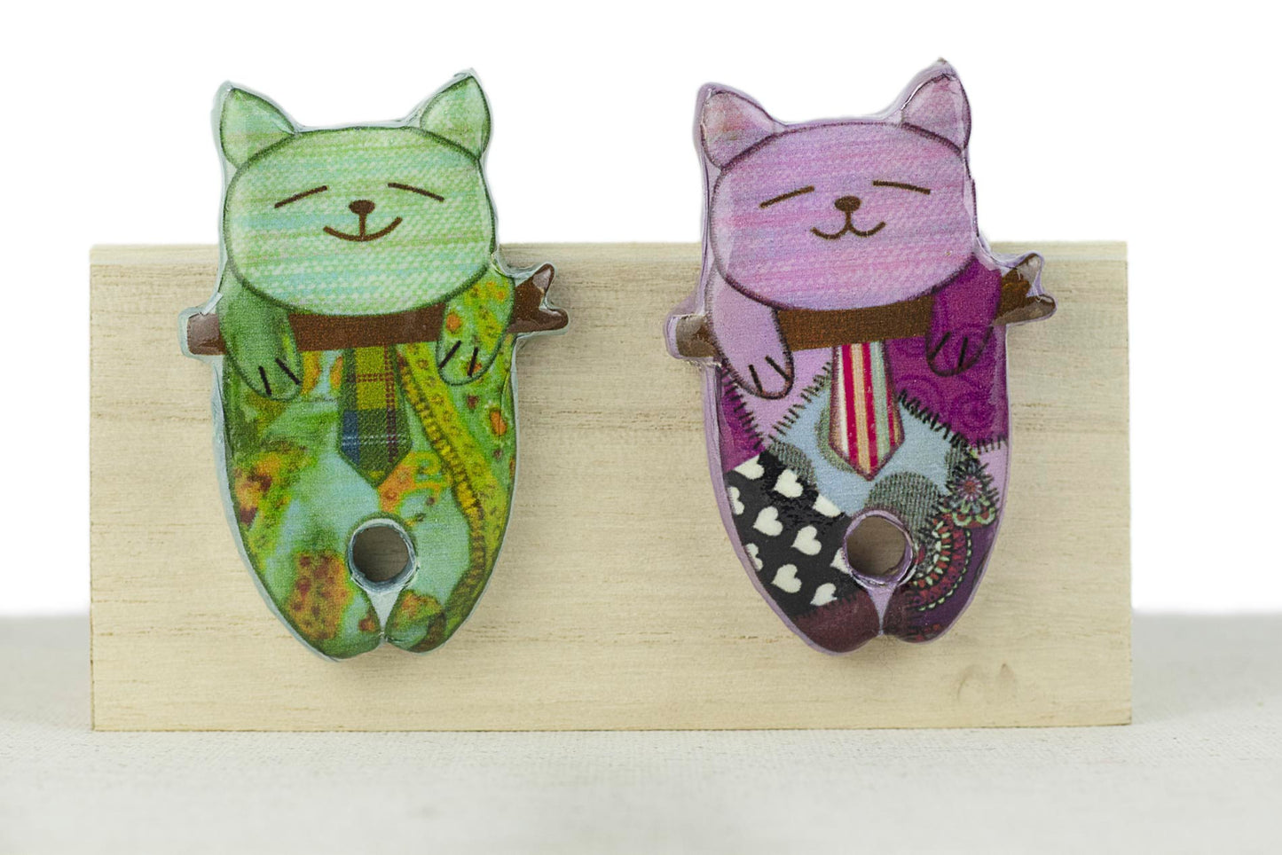 Broche GATO EN RAMA verde decoupage