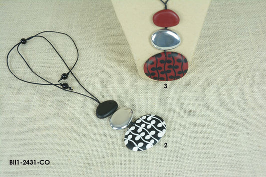 Colgante tres piezas de resina y aluminio