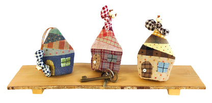 LLAVERO DE TELA CASITA