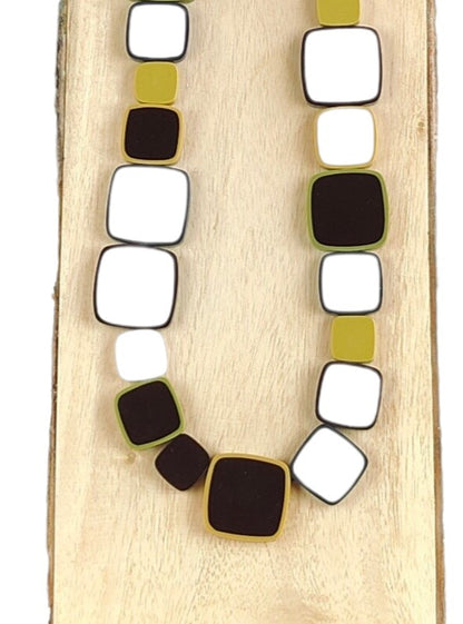 Collar cuadrados