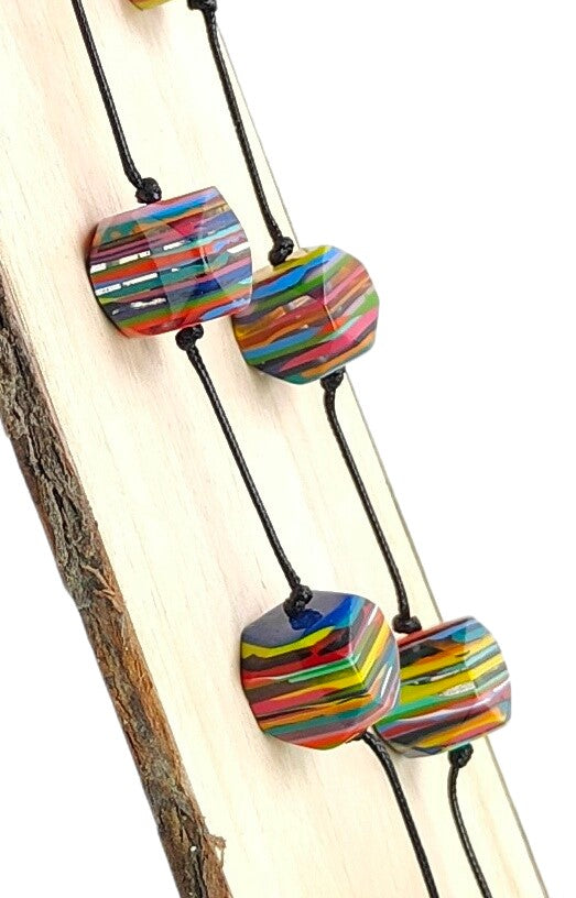 COLLAR CON CUBOS