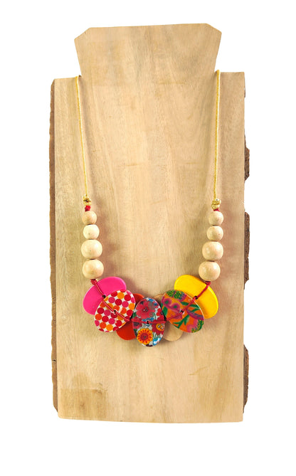 COLLAR CON OVALOS