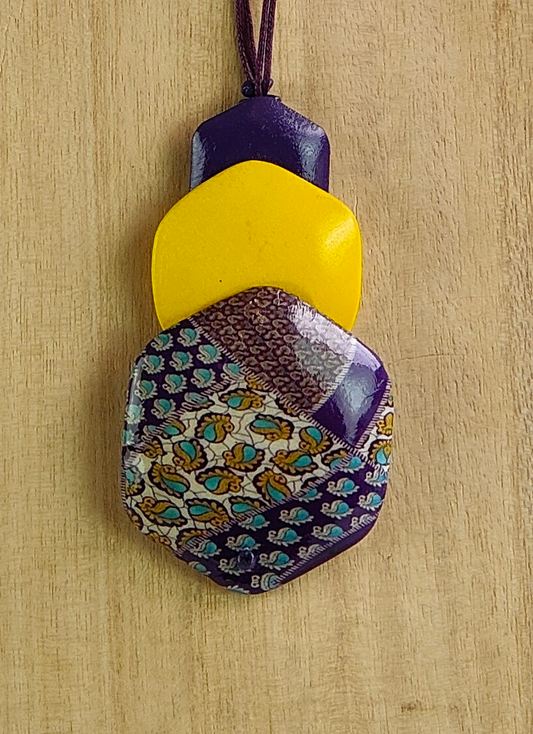 Collar tres piezas hexagonales
