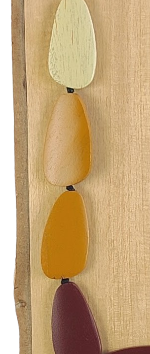 Collar Pebbles