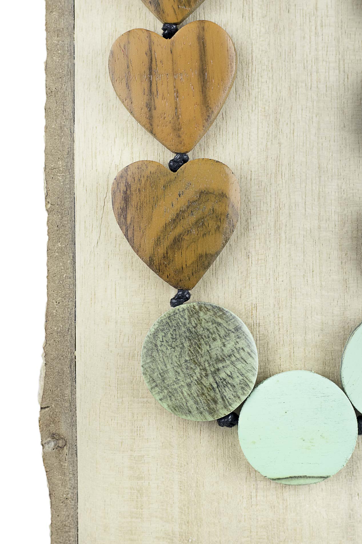 NECKLACE WITH CIRCLES AND HEARTS