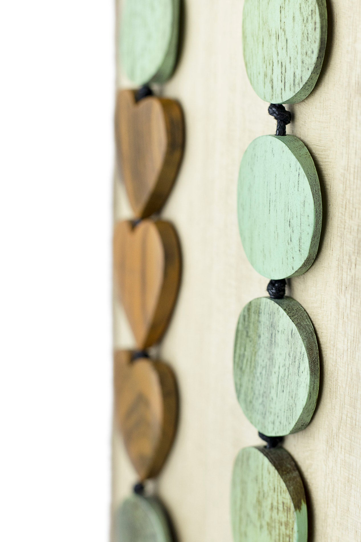NECKLACE WITH CIRCLES AND HEARTS