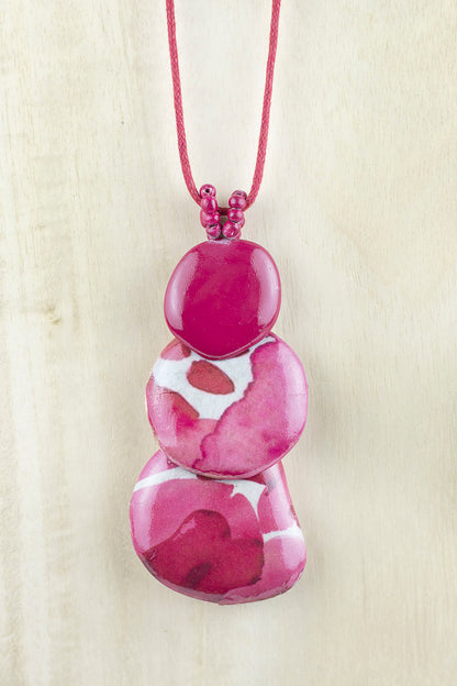 Pendant with three organically shaped pieces