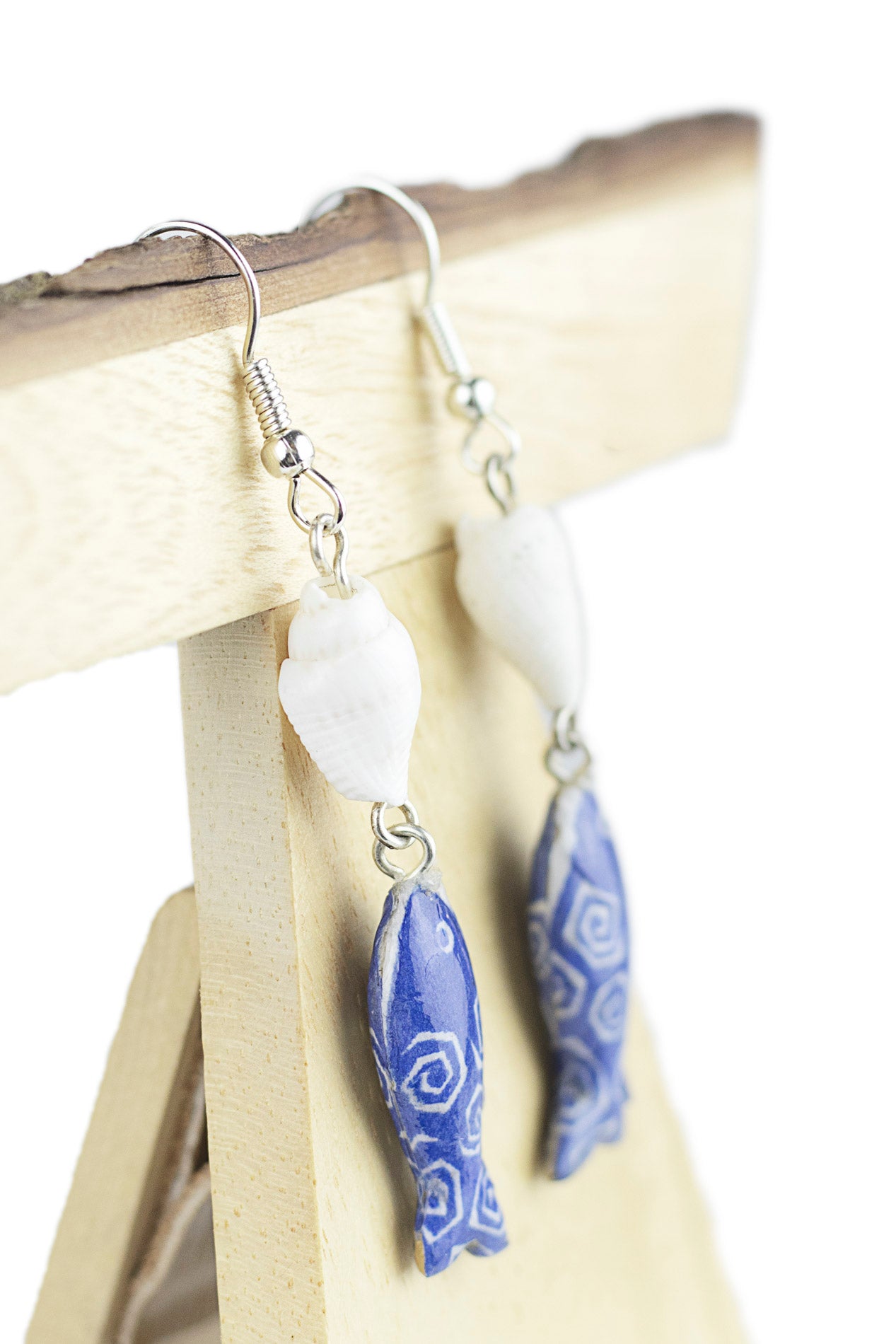 Fish and shell earring