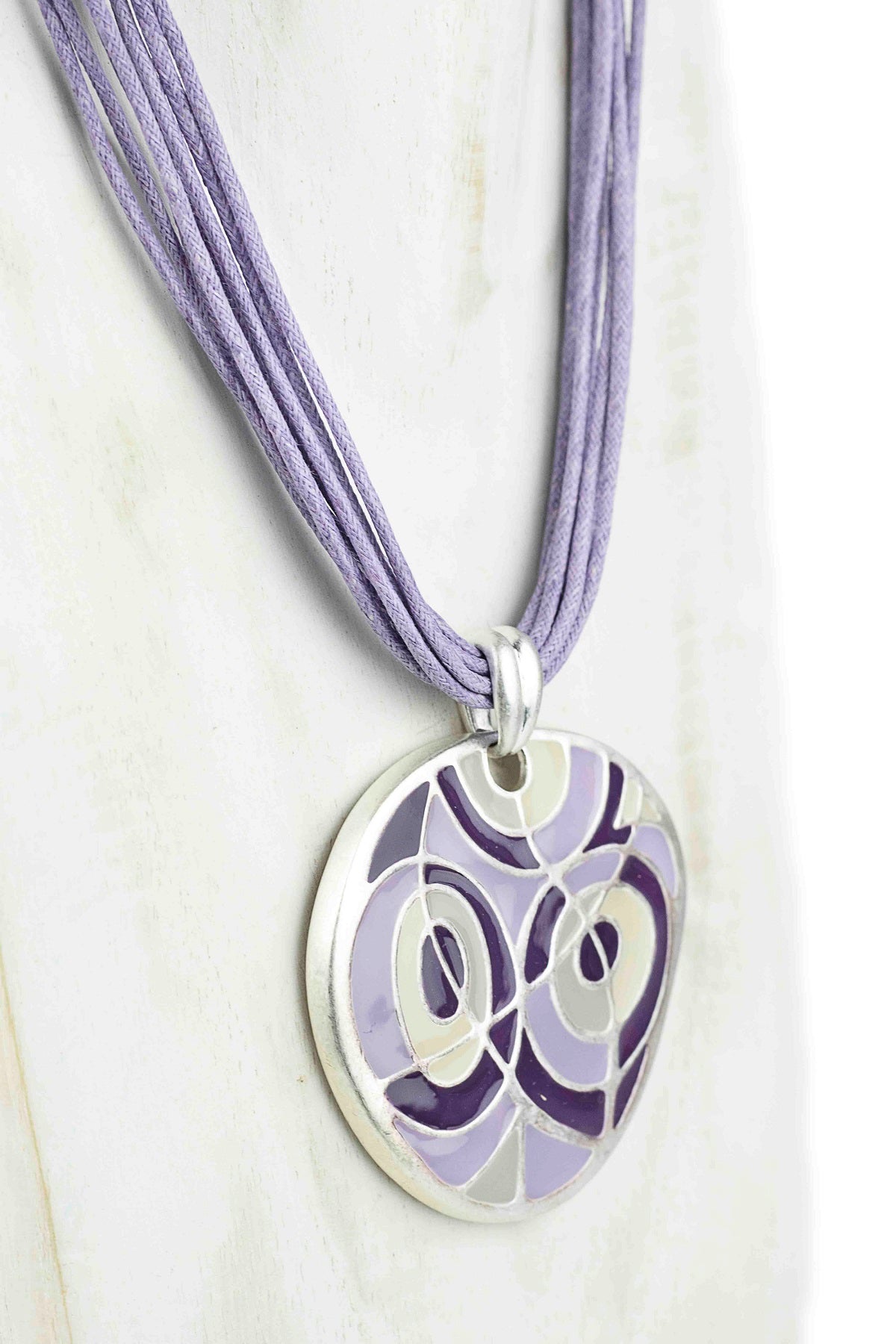 Collar Gaudi en morado