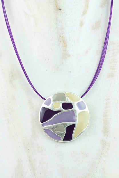 Collar redondo Gaudi en morado