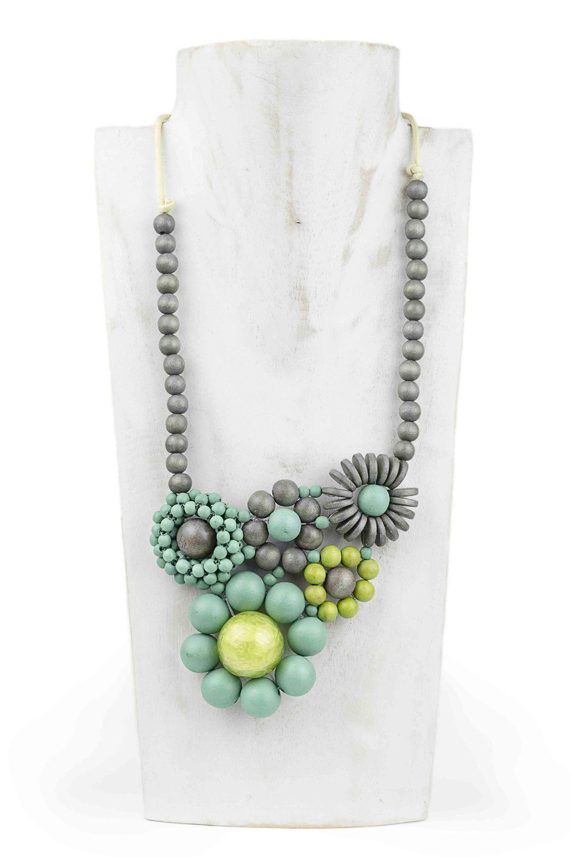 Collar cinco flores