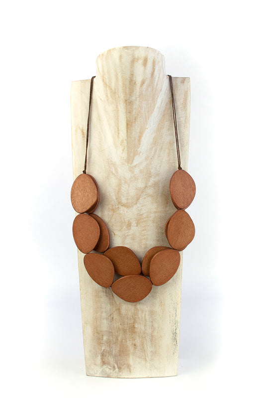 Collar NATURE de diseño con pastillas ovales de madera