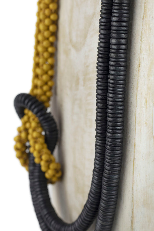 Collar con nudo